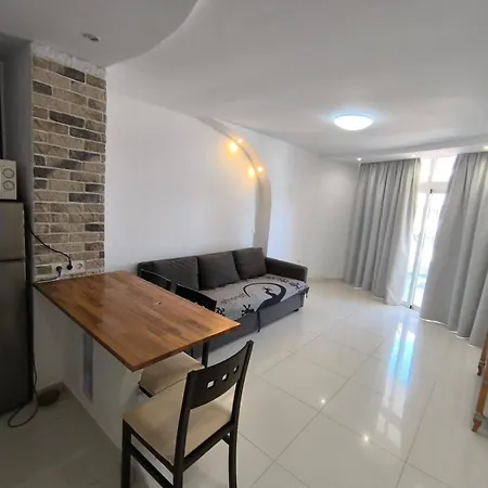 Torres De Yomely Americas * Playa de las Americas (Tenerife)