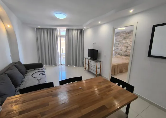 Torres De Yomely Americas Плая-де-лас-Америкас